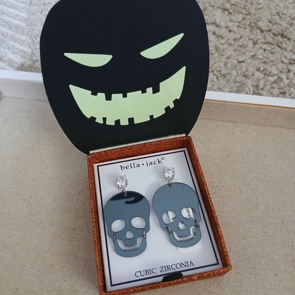 Bella ● Jack CZ Halloween Skull Earrings